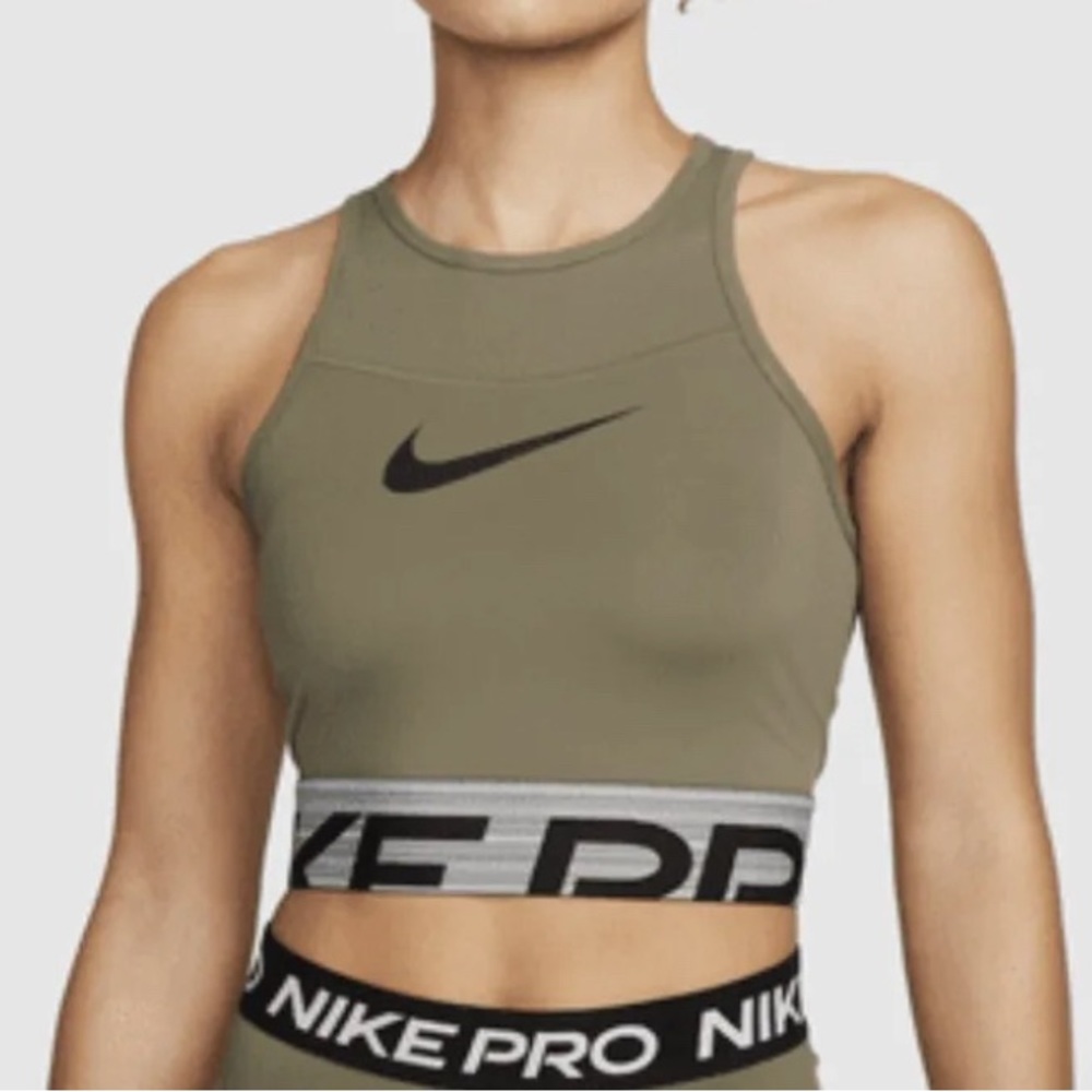 Nike Pro Dri-FIT women’s cropped graphic training top size XL